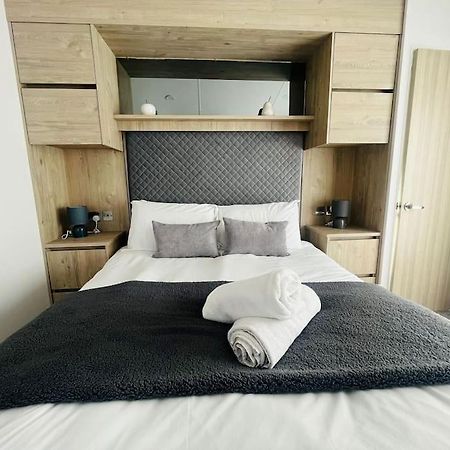 约克Hideaway Retreat With Hot Tub别墅 外观 照片